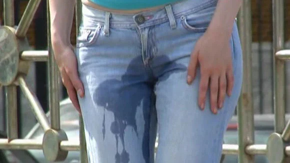 Half-Pipe reccomend girl wetting pants while walking