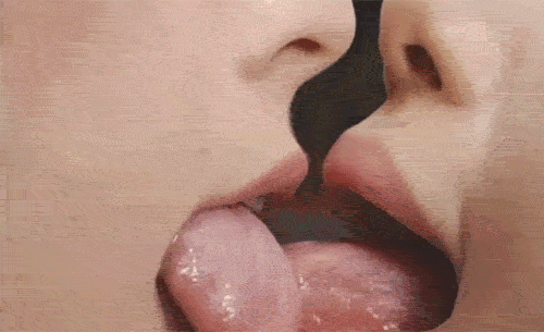 Long Tongue Kiss Porn