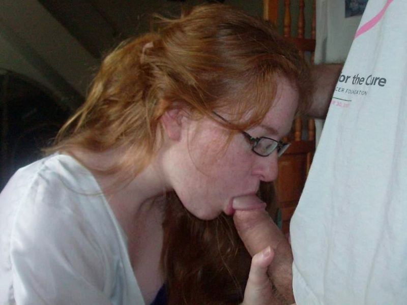 Freckled redheaded beauty blowjob