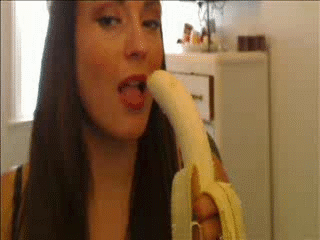 Taze reccomend hot chick sucking a banana