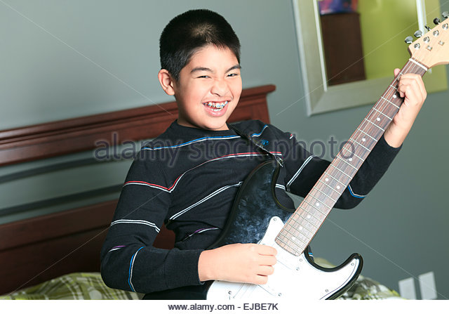 Boomerang reccomend Asian boy guitar